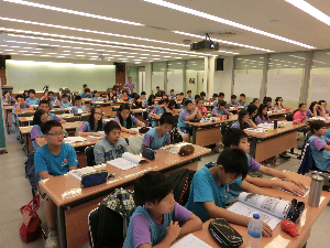 專心上課(瑞濱國小)