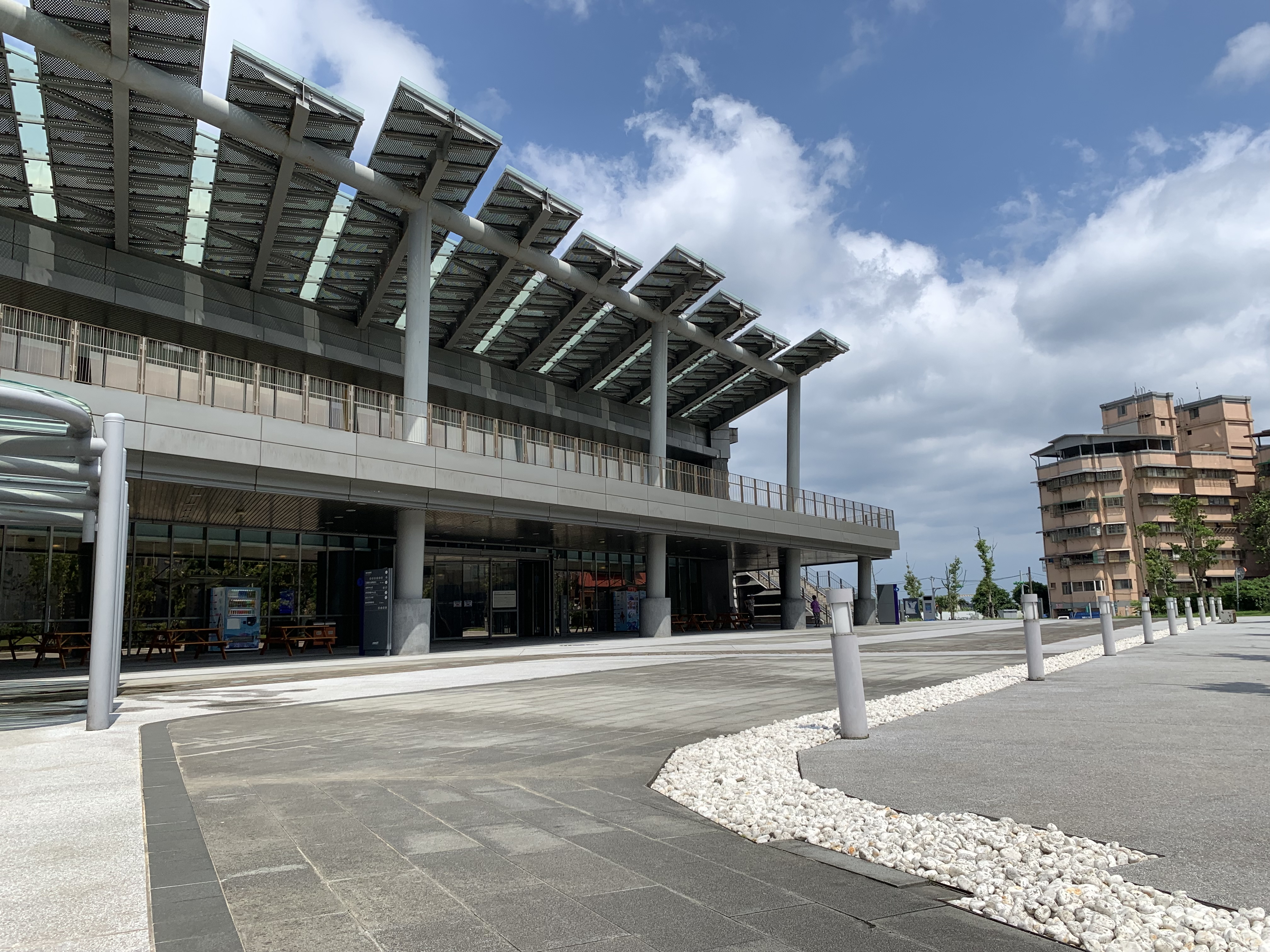 8K海洋劇場前廣場
